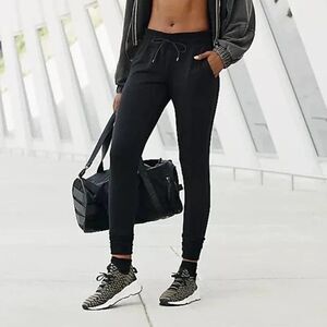 Free People Sunny‎ Skinny Sweat in Black Sz S